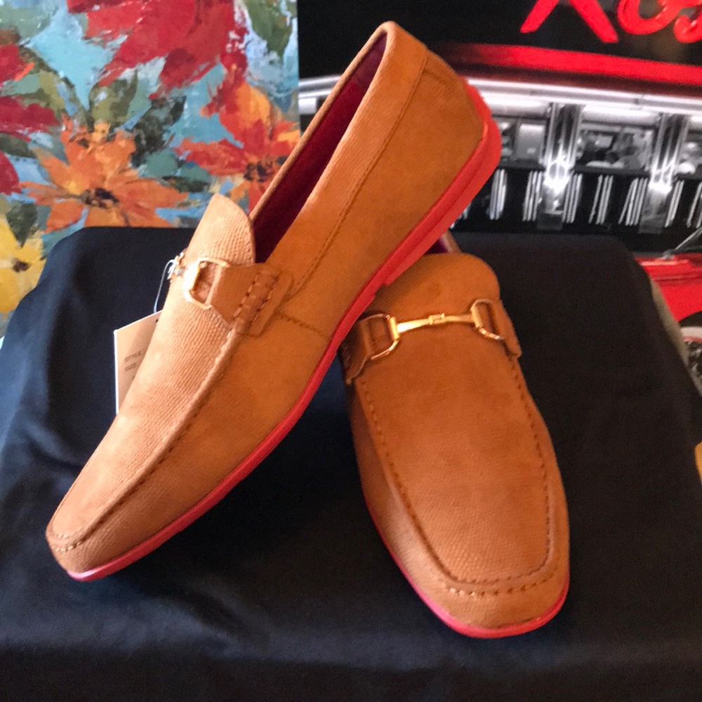 Tan Loafers with Red Soles - Picture 10 of 10